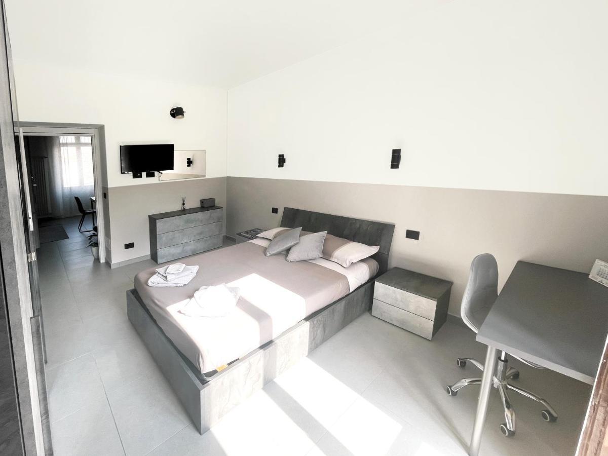 Porta Susa x6 - FreeParking Wi-fi e Netflix Lägenhet Turin Exteriör bild