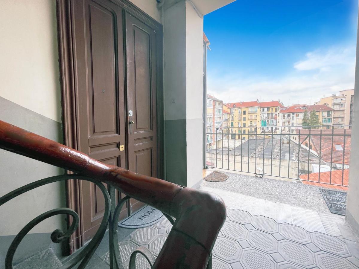 Porta Susa x6 - FreeParking Wi-fi e Netflix Lägenhet Turin Exteriör bild